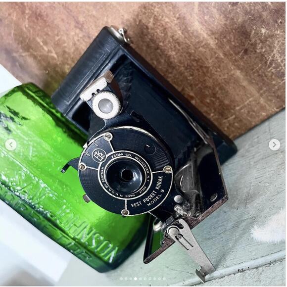 Vintage 1930s Kodak Vest Pocket Model B Folding Camera UNTESTED DISPLAY ONLY - Picture 4 of 10